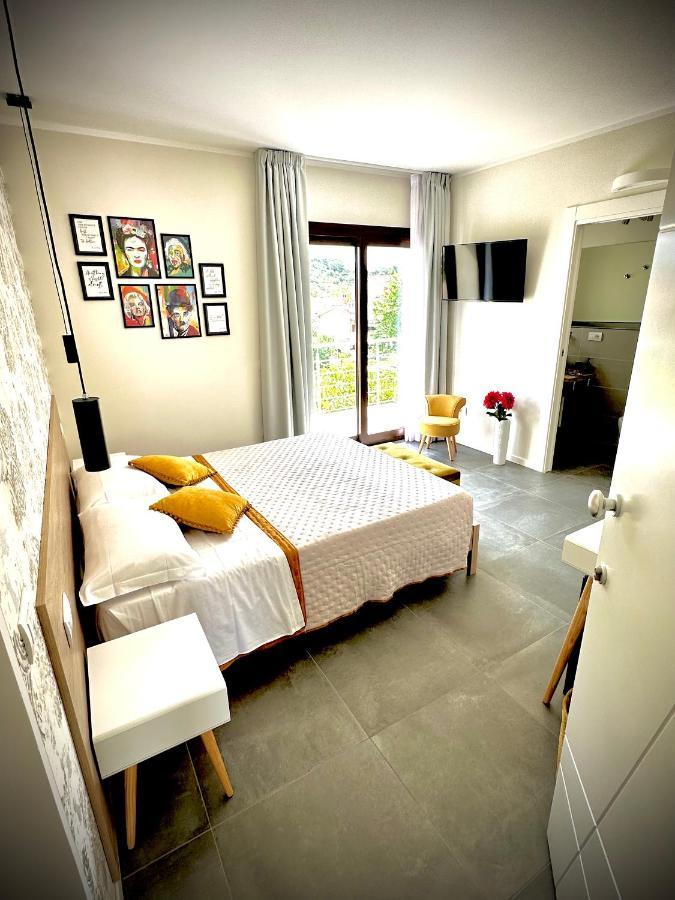 Karasole Hotel San Teodoro  Eksteriør billede